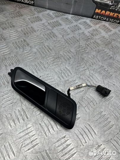 Ручка задняя правая внутреняя Пассат Б6 B6