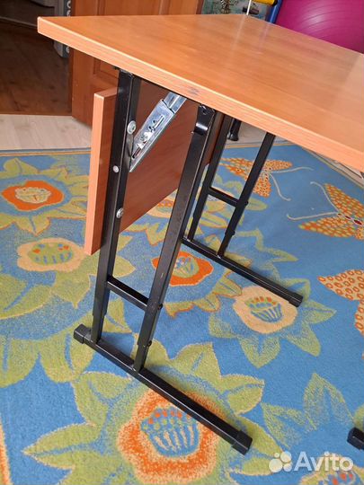 Детский стол и стул для школьника
