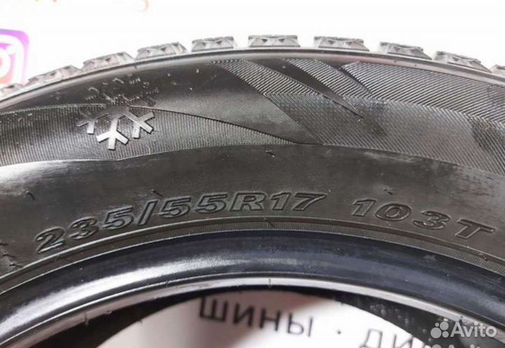 Roadstone Winguard WinSpike 235/55 R17