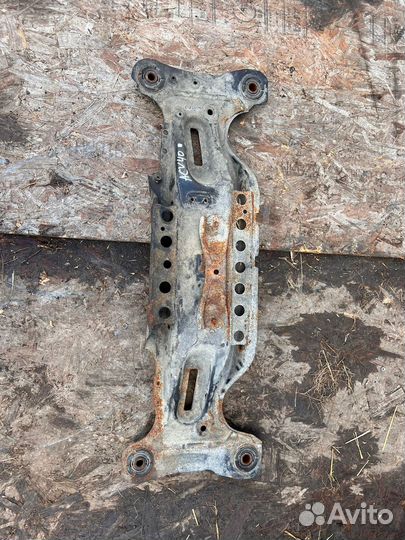 Подрамник задний Toyota Camry ACV30 ACV40 ACV50