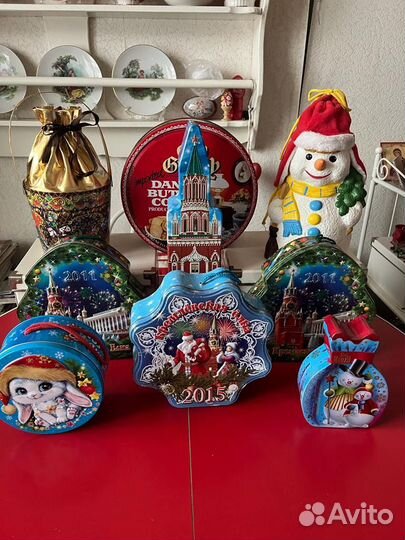 Винтажные жестяные банки разных периодов