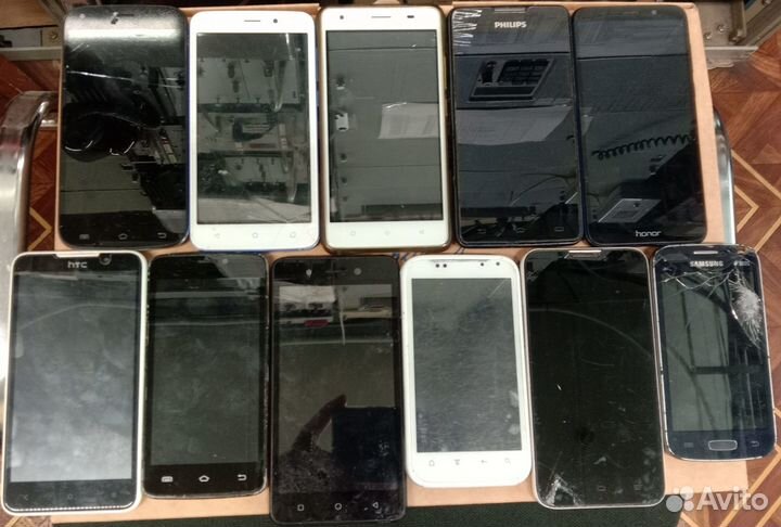 Телефоны сотовые