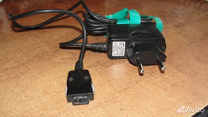 Зарядные устройства для телефонов