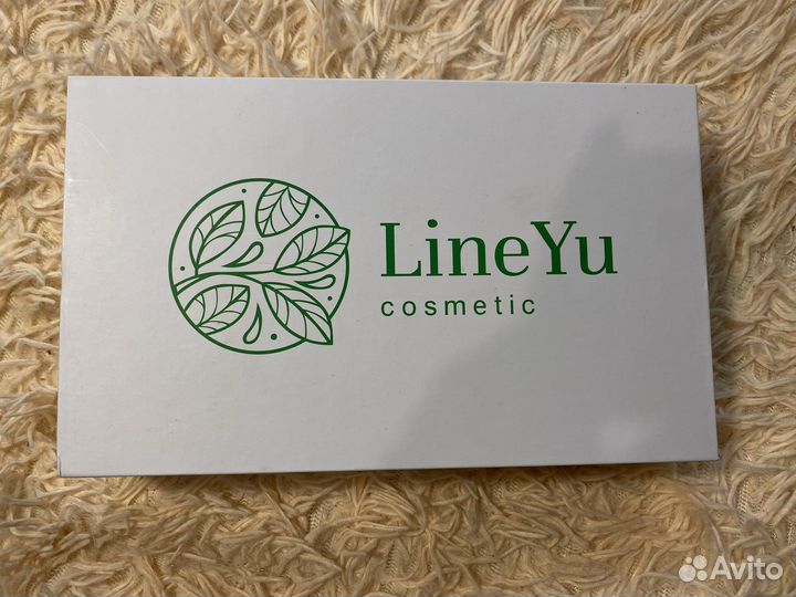 Набор сребок гуаша и роллер для лица