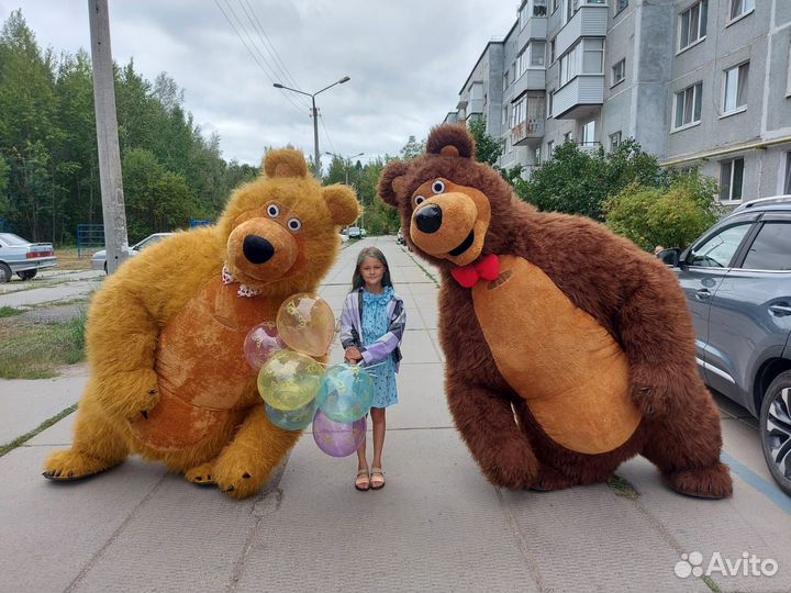 Поздравление от двух медведей