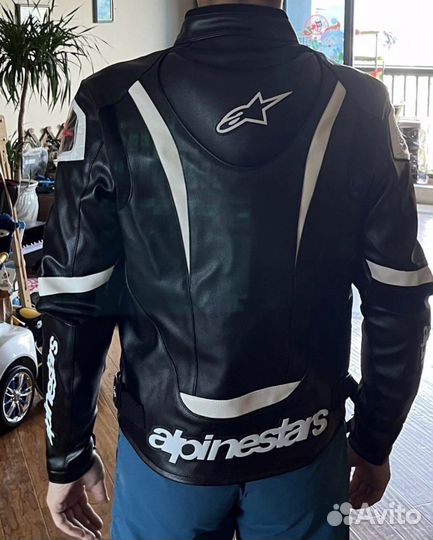 Кожаная куртка для мотоцикла с защитой Alpinestars