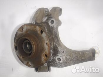 Кулак задний левый