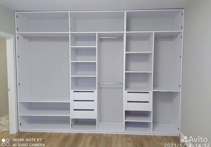 Распашные шкафы на заказ от производителя