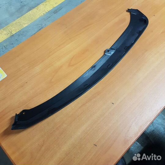 Губа правая Ford Focus 3