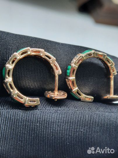 Золотые серьги Bvlgari serpenti с малахитом