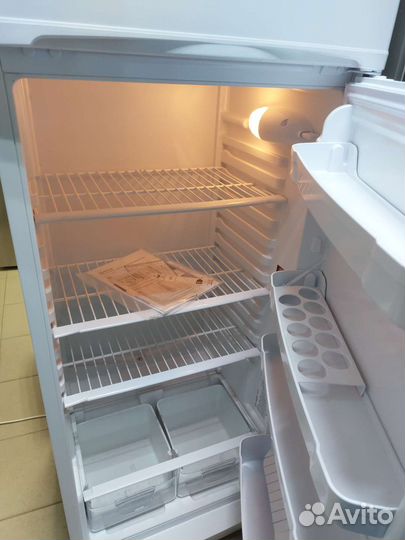 Холодильник Индезит (новый)