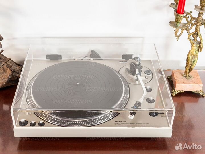 Technics SL-1600 виниловый проигрыватель