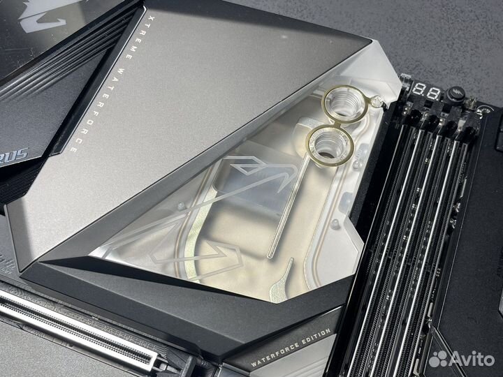 Gigabyte Z490 aorus xtreme WF