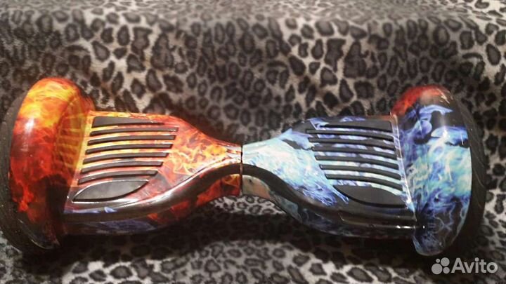 Гироскутер огонь и вода, с подсветкой и блютуз. бу