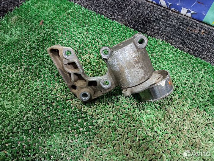 Натяжитель ремня Toyota Land Cruiser Prado