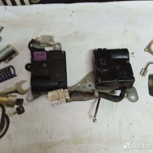 Сервопривод заслонки печки на Hyundai sonata ef