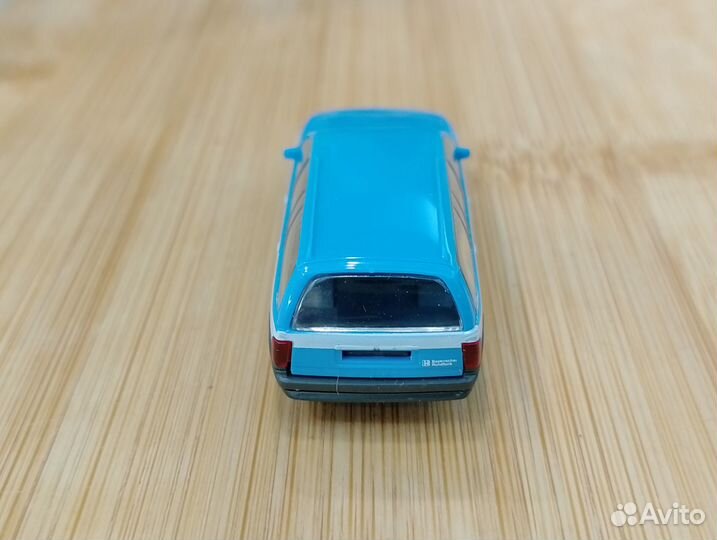 Opel Omega Caravan 3.0i GLS (1988-1989) универсал