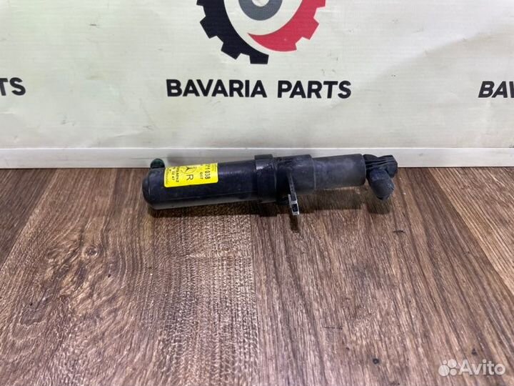 Форсунка омывателя фар правая Mercedes S W221 3.5