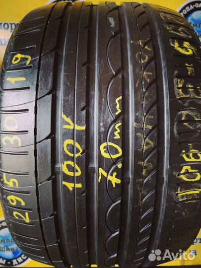 Yokohama Advan Sport V103 295/35 R19 100Y