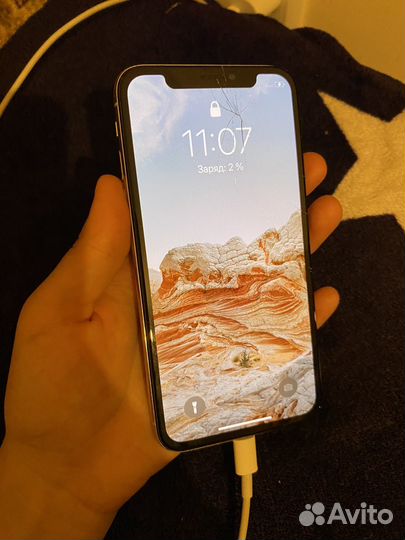 Телефон iPhone 10