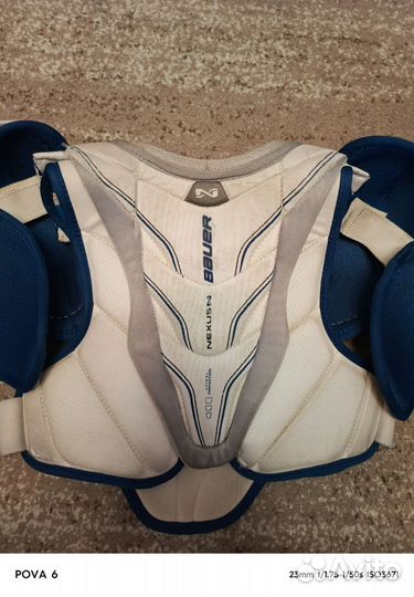 Нагрудник хоккейный бу bauer