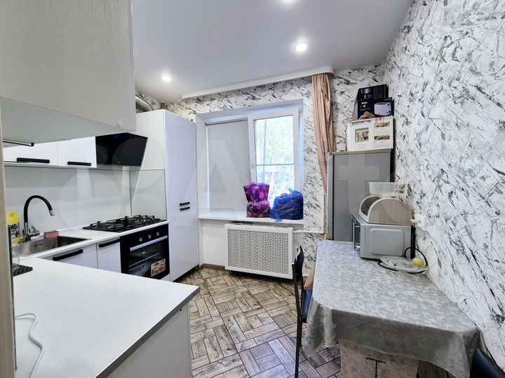 2-к. квартира, 52 м², 2/5 эт.