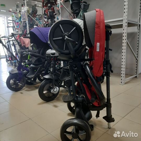 Трехколесный велосипед