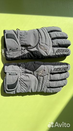 Горнолыжные перчатки