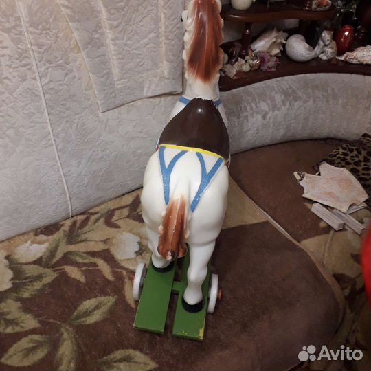 Детские игрушки лошадь каталка СССР