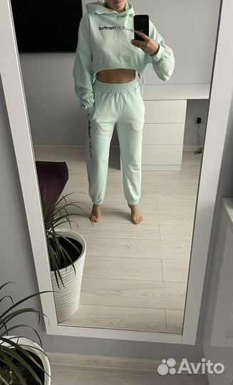 Костюм спортивный