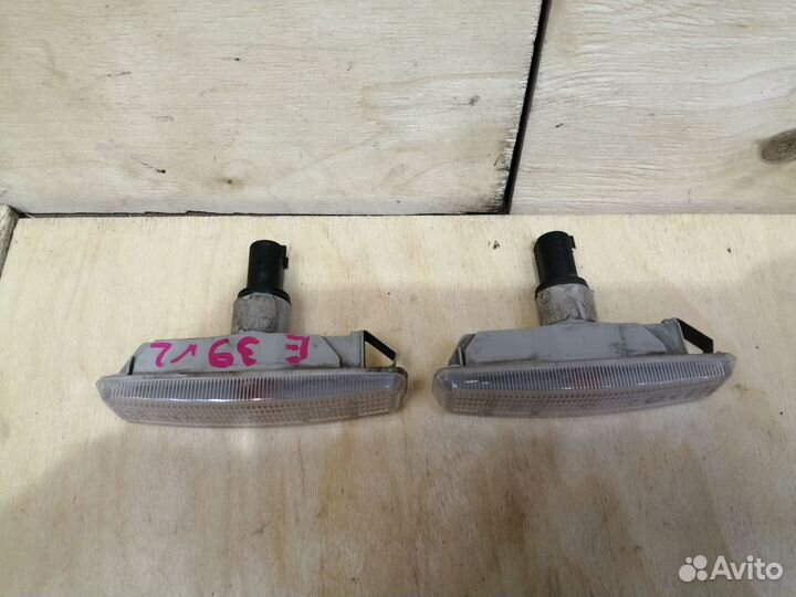 Повторитель поворота BMW 5 E39 белый