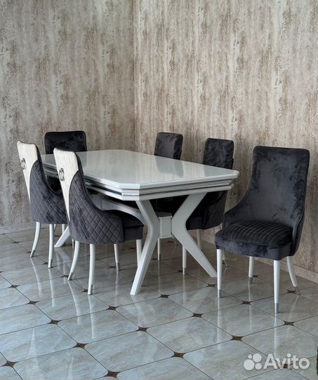 Стол и Стулья