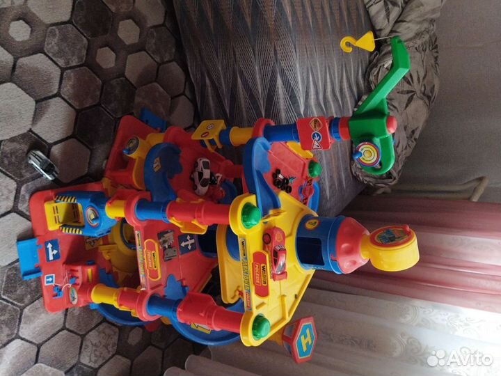 Трек для машинок детский гараж