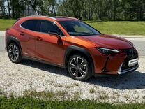 Lexus UX 2.0 CVT, 2019, 115 000 км, с пробегом, цена 3 000 000 руб.