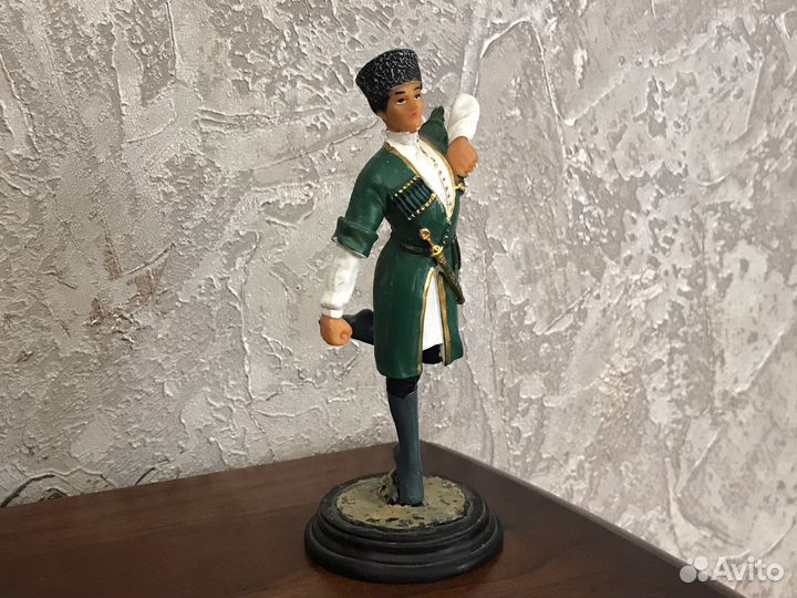 Джигит статуэтка