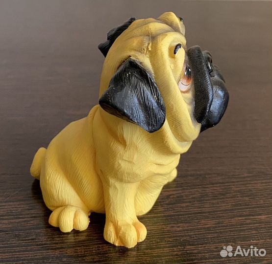 Мопс из гипса