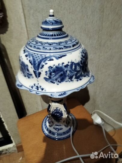 Лампа настольная, фарфор Гжель