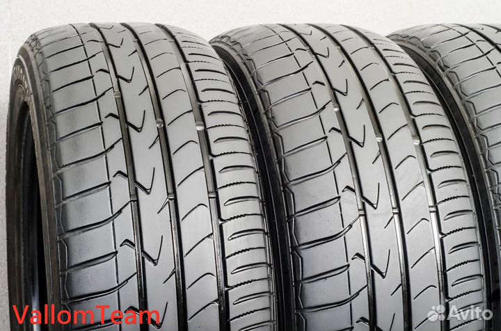 Toyo Tranpath MPZ 215/55 R17 94V