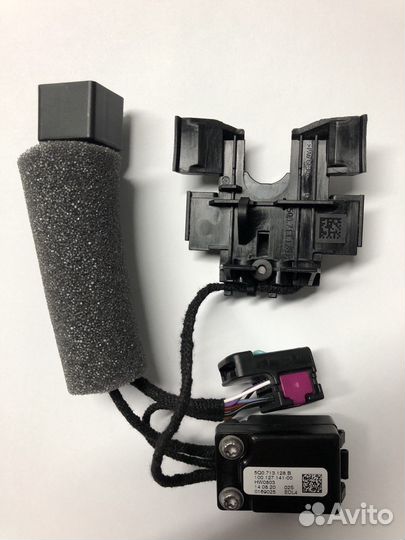 Микровыключатель 5Q0713128B