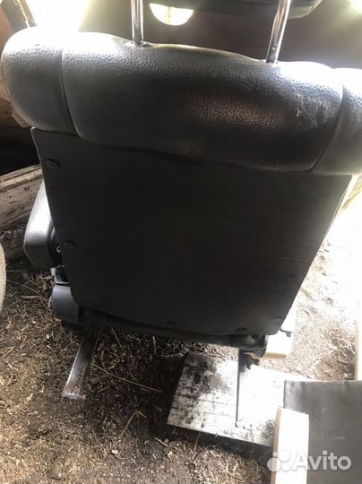 Передние сиденья bmw e34