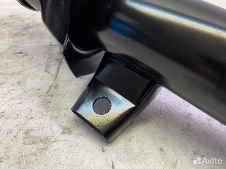 Амортизатор передний Volkswagen Golf V 2003-2009