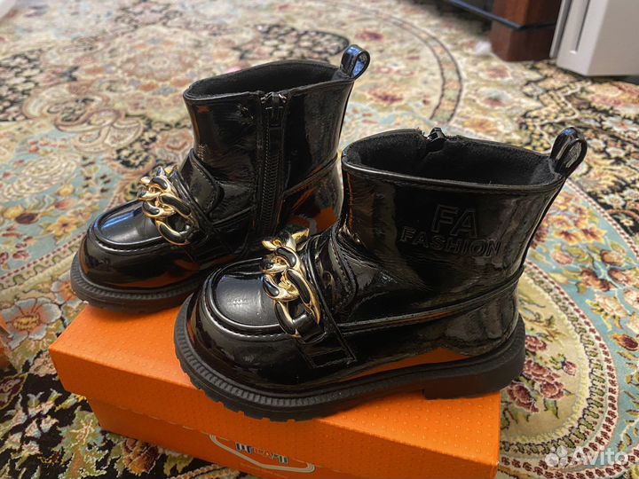 Сапоги для девочки