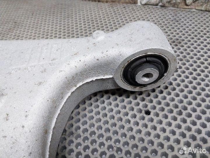 Рычаг подвески нижний задний правый Porsche Macan