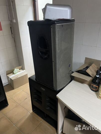 Активные калонки и сабы для бара