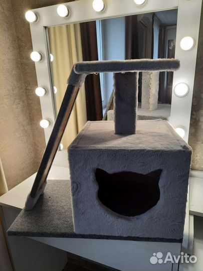 Домик с когтеточкой