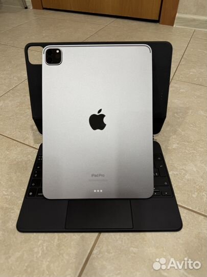 iPad Pro 11 m2 128gb Apple Magic Keyboard