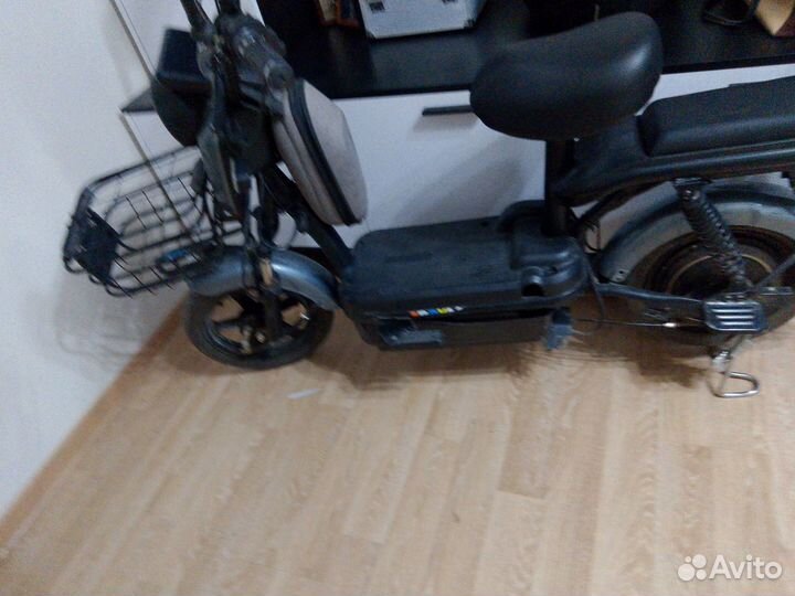 Электроскутер мопед