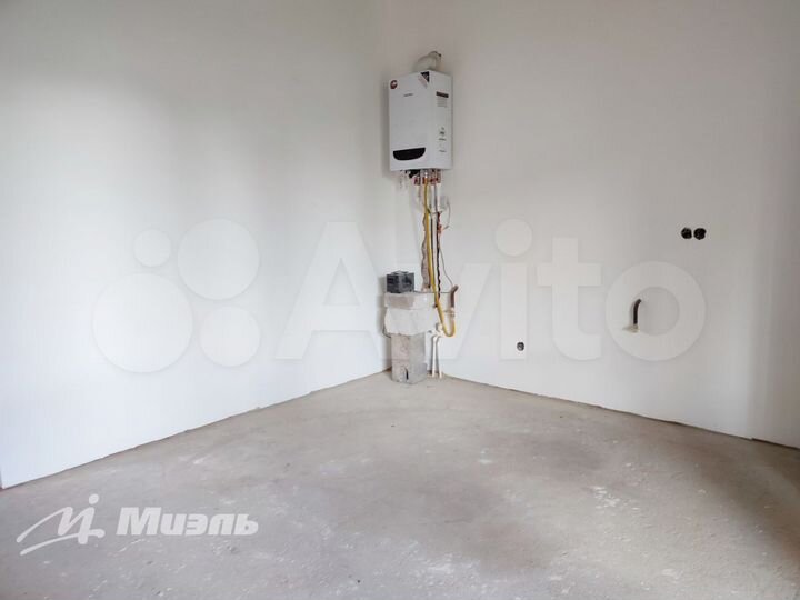 Дом 185 м² на участке 5 сот.