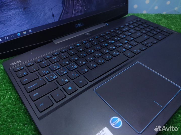 Dell P89F 15'' FHD