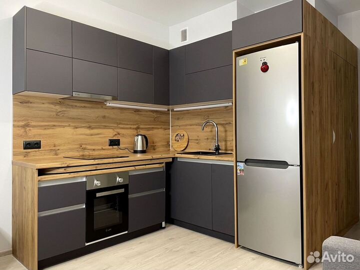 Кухня в потолок на заказ